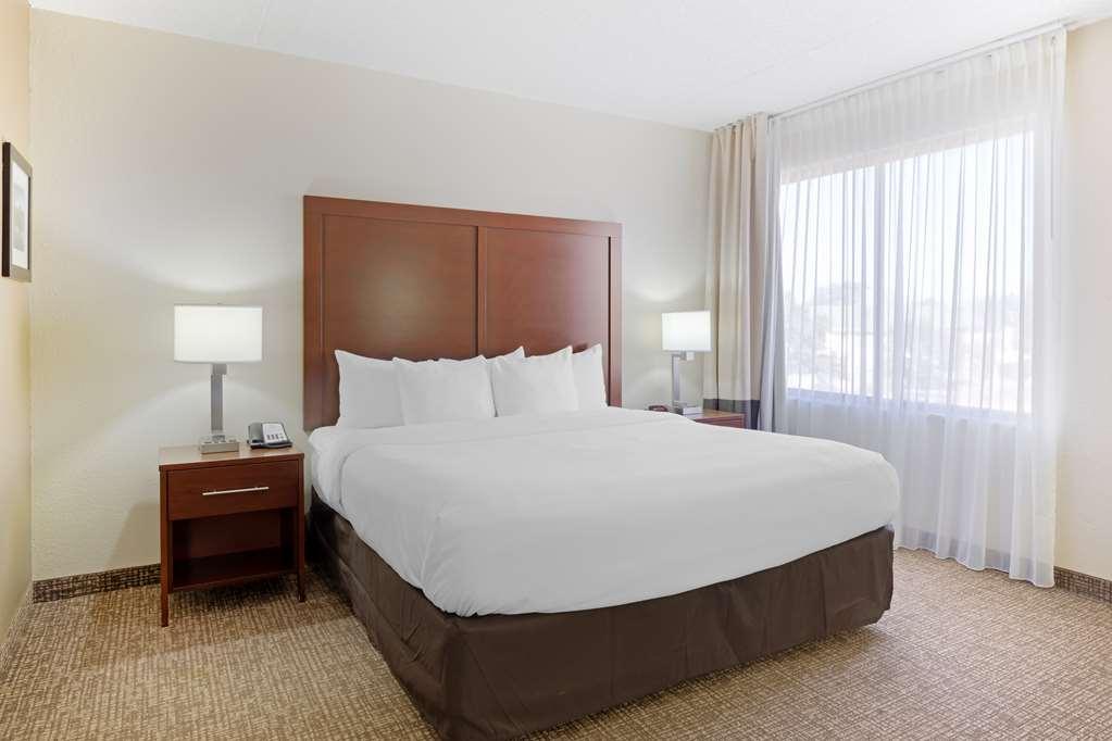 Comfort Inn & Suites Wichita Bilik gambar